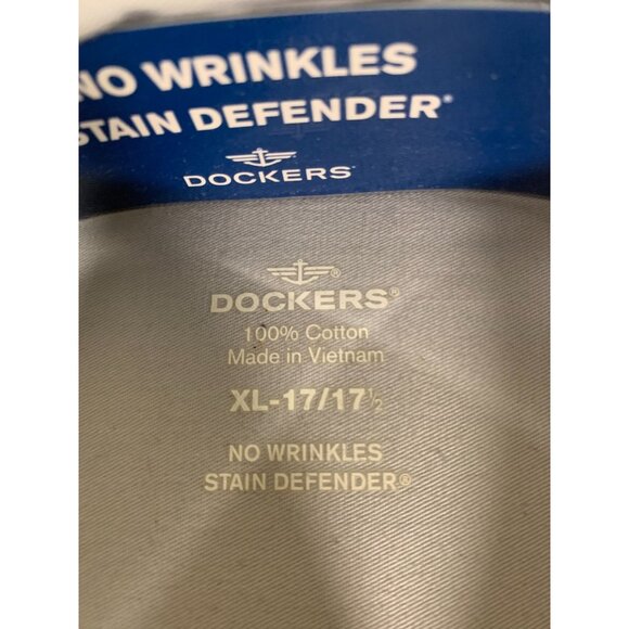 Dockers Mens Button-Down Shirt XL 17/17.5 Light Blue Wrinkle-Free Stain Defender - Picture 5 of 9